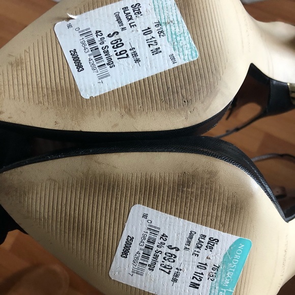 Enzo Angiolini black heels with gold on heel - Picture 6 of 6